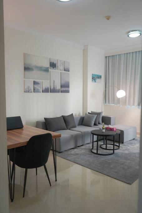 Step Into Serenity - Discover Modern Living In 1Br Apartment With Panoramic Views In Dubai Marina Near Jbr Walk, Beach And Bla Bla Club Eksteriør billede
