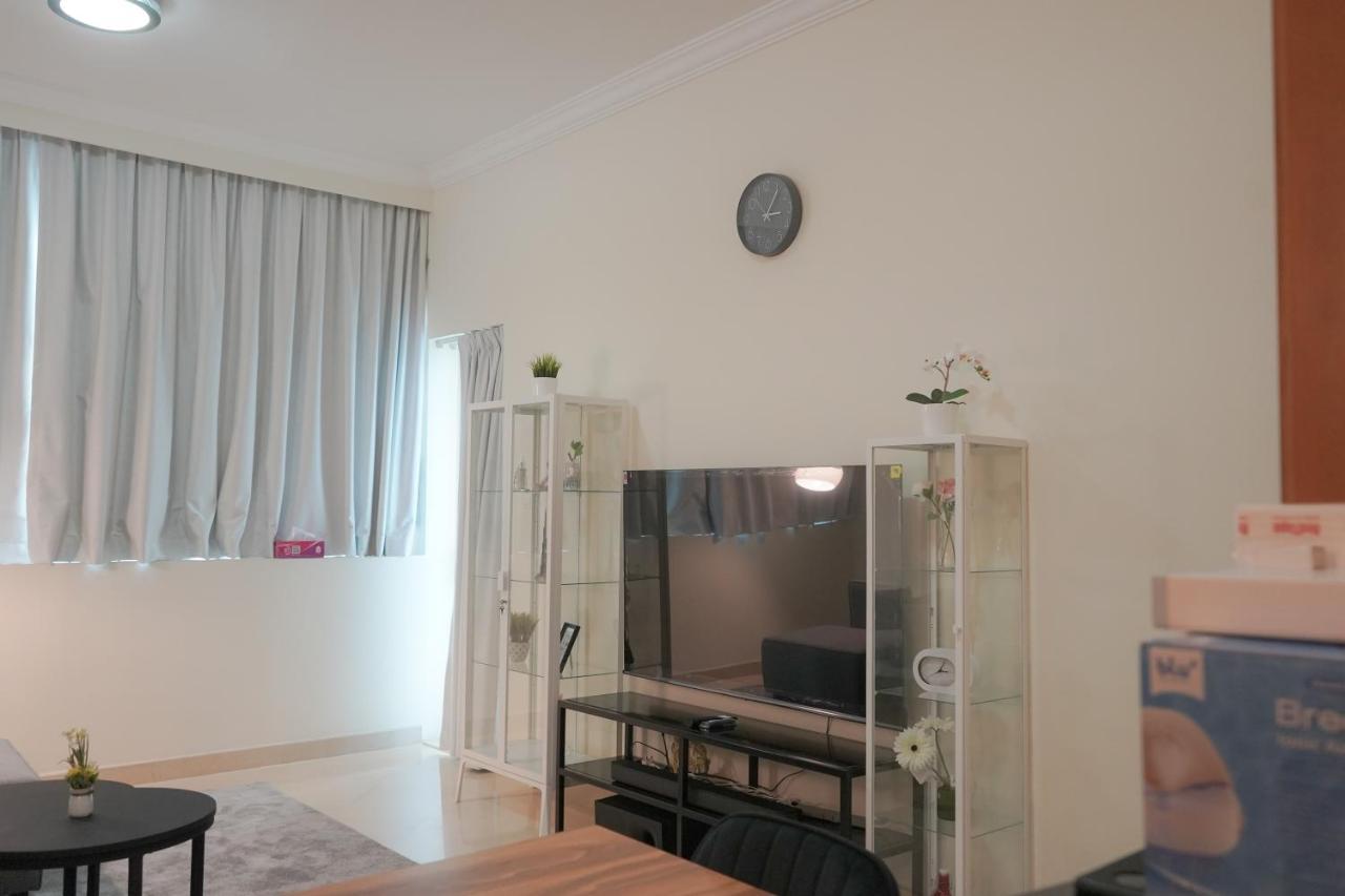 Step Into Serenity - Discover Modern Living In 1Br Apartment With Panoramic Views In Dubai Marina Near Jbr Walk, Beach And Bla Bla Club Eksteriør billede